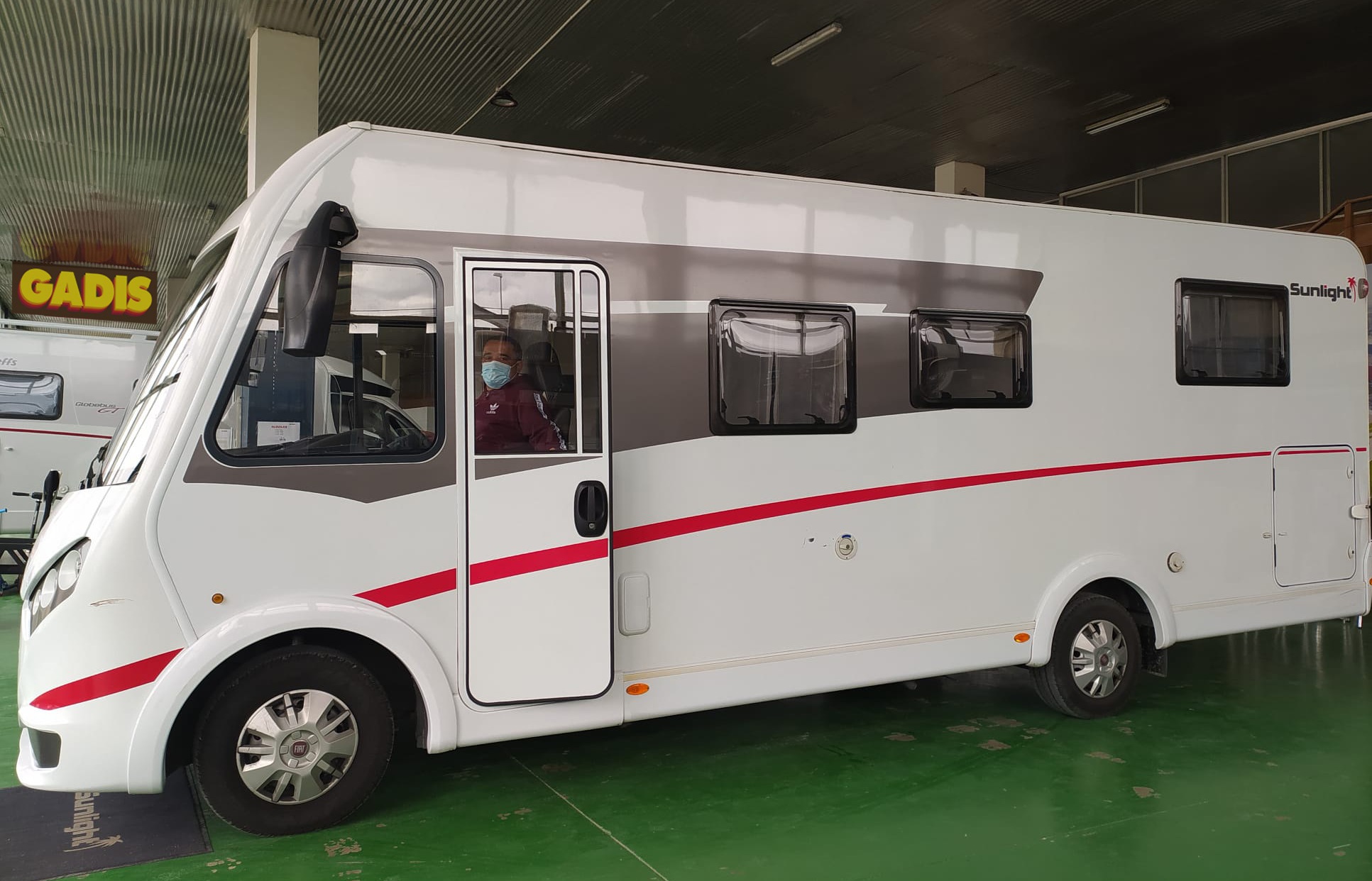 PREMIAMOS A 15 CLIENTES CON UN VIAJE DE UNA SEMANA EN AUTOCARAVANA PREMIAMOS A 15 CLIENTES CON UN VIAJE DE UNA SEMANA EN AUTOCARAVANA