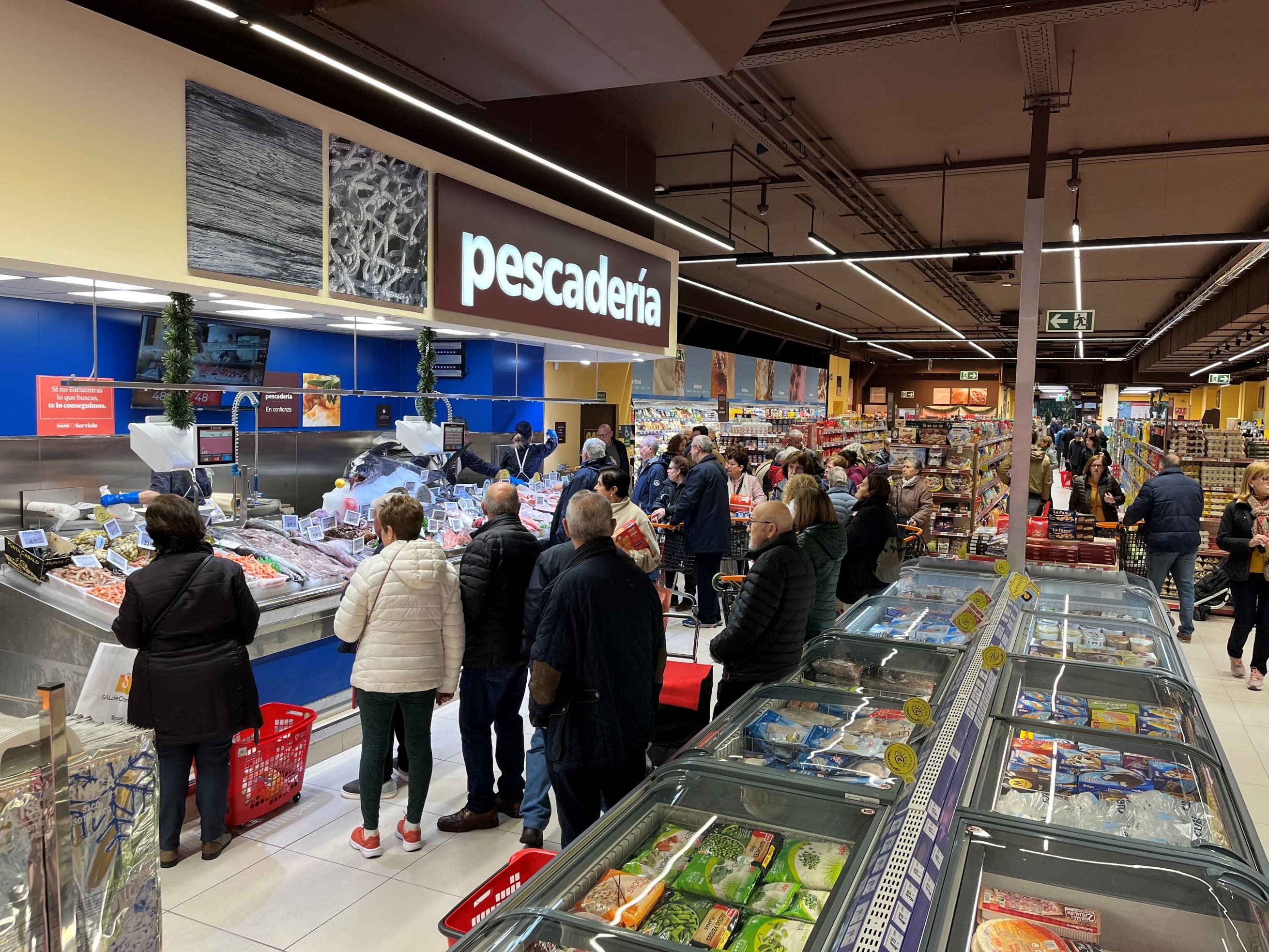 Imagen noticia EL SUPERMERCADO GADIS DEL BARRIO VIDAL EN SALAMANCA REABRE CON MÁS ESPACIO Y COMODIDAD PARA LOS CLIENTES
